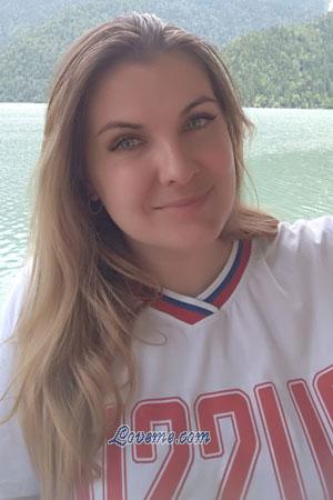 188520 - Elena Age: 39 - Russia