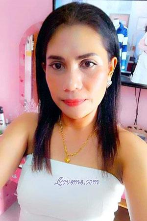 Ladies of Ratchaburi