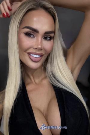 217298 - Elisabeth Age: 27 - Czech Republic